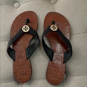 Tory Burch Women’s Leather Black Sandals Size 6 Gold Logo Button